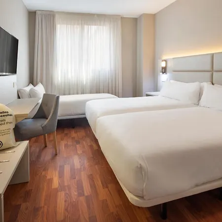 Royal Hotel 3*