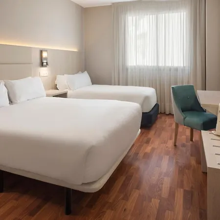 Royal Hotel 3*