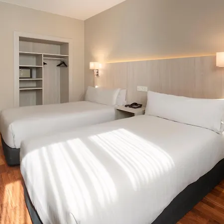 Hotel Royal 3*