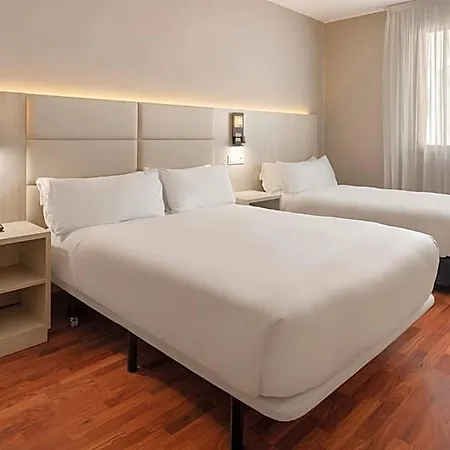 Royal Hotel