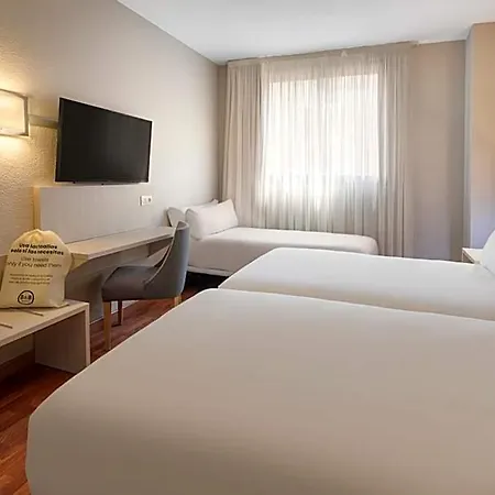 Royal Hotel