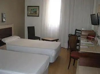 Royal 3* סרגוסה